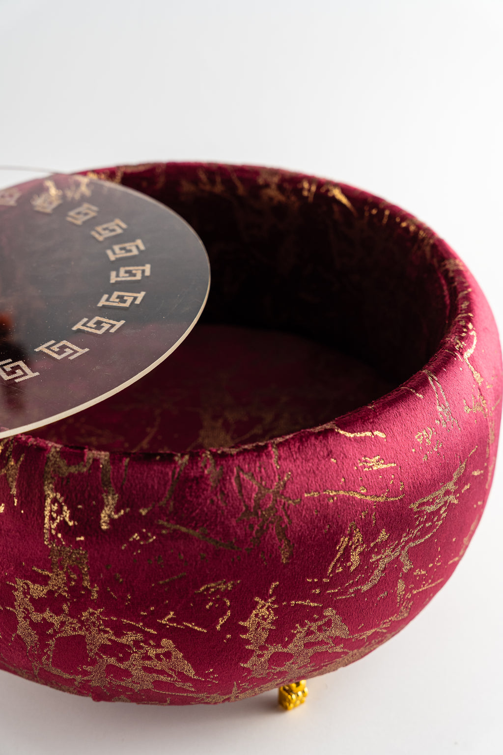 Maroon & Gold Hot Pot